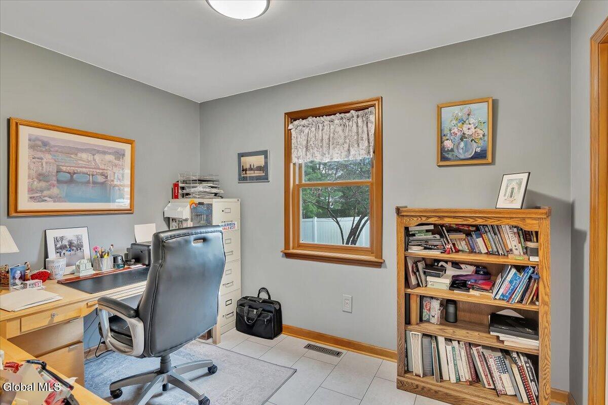 7008 Kevin Lane Schenectady NY 12303