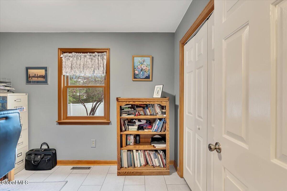 7008 Kevin Lane Schenectady NY 12303