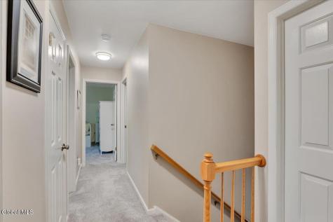 7008 Kevin Lane Schenectady NY 12303