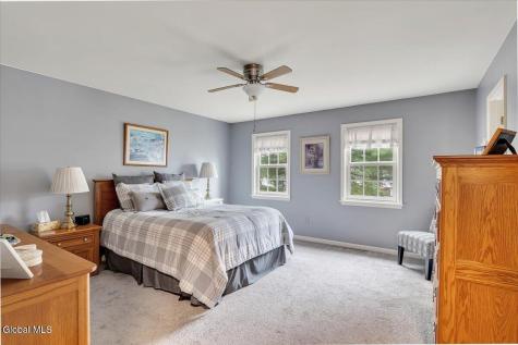 7008 Kevin Lane Schenectady NY 12303