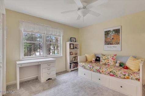 7008 Kevin Lane Schenectady NY 12303