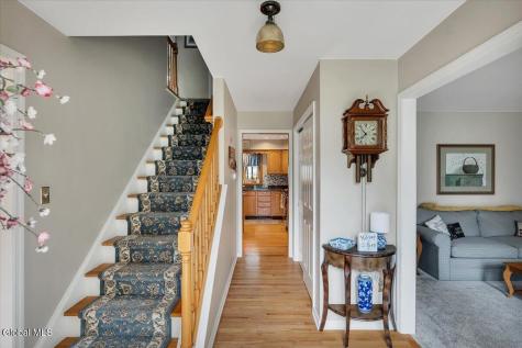 7008 Kevin Lane Schenectady NY 12303