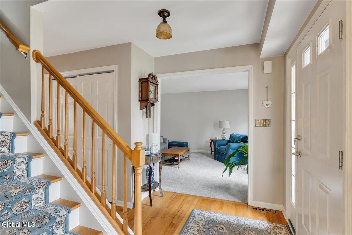 7008 Kevin Lane Schenectady NY 12303