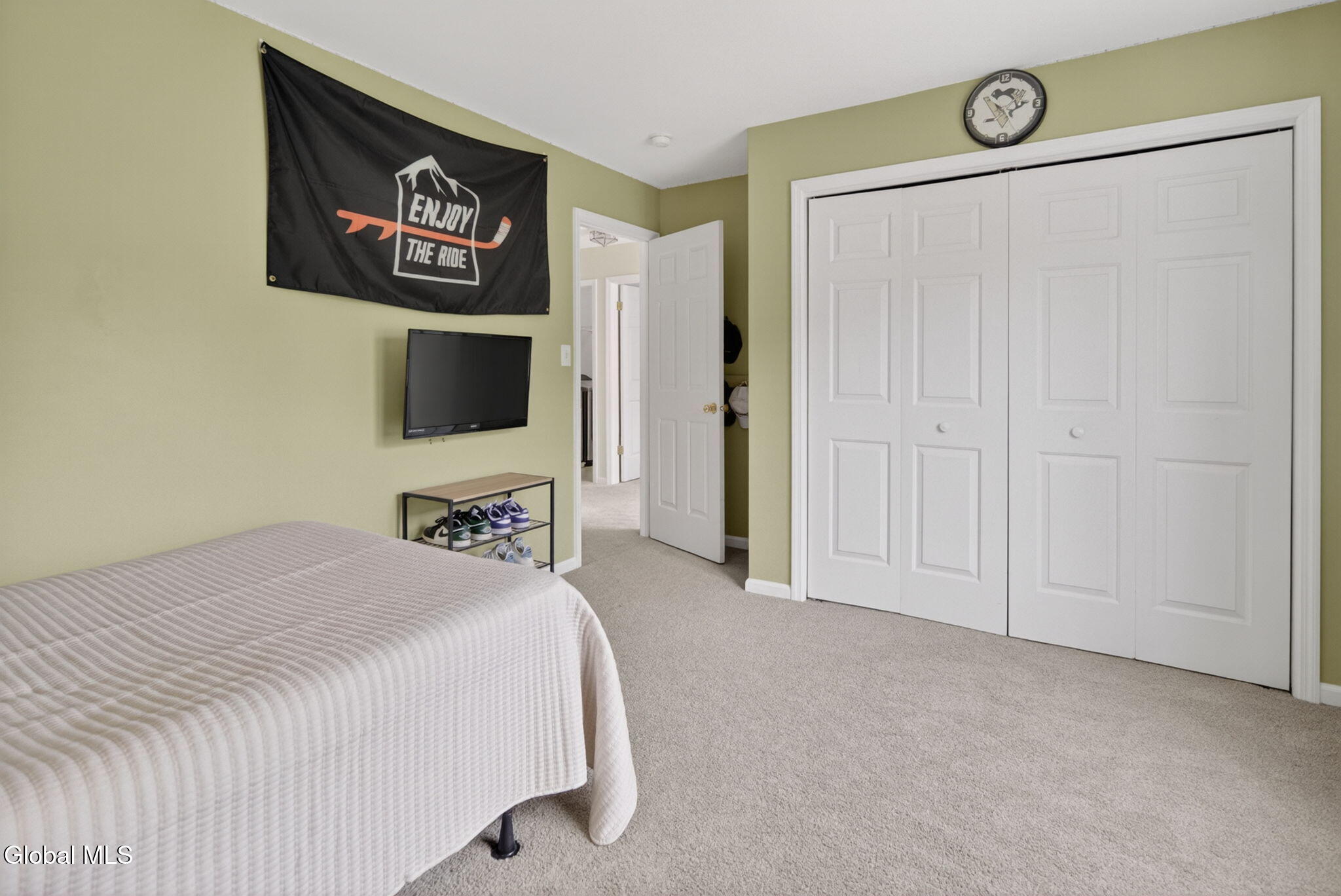 8 Donswood Court Clifton Park NY 12065