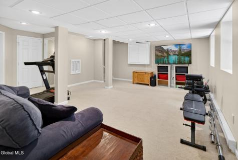 8 Donswood Court Clifton Park NY 12065