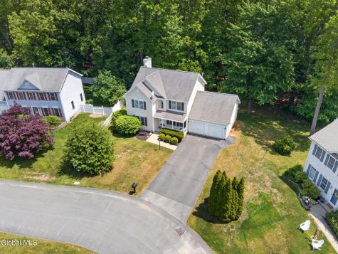 8 Donswood Court Clifton Park NY 12065
