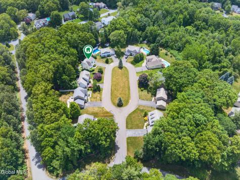 8 Donswood Court Clifton Park NY 12065