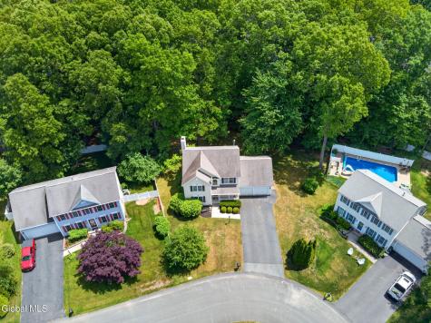 8 Donswood Court Clifton Park NY 12065