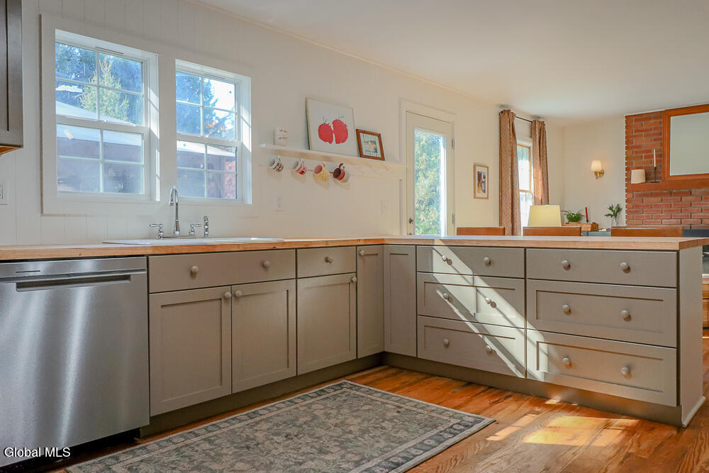 46 Hawthorne Drive Valatie NY 12184