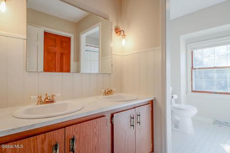 46 Hawthorne Drive Valatie NY 12184