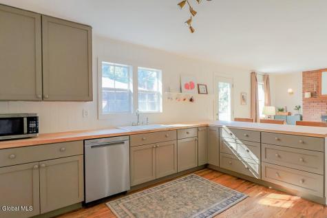 46 Hawthorne Drive Valatie NY 12184