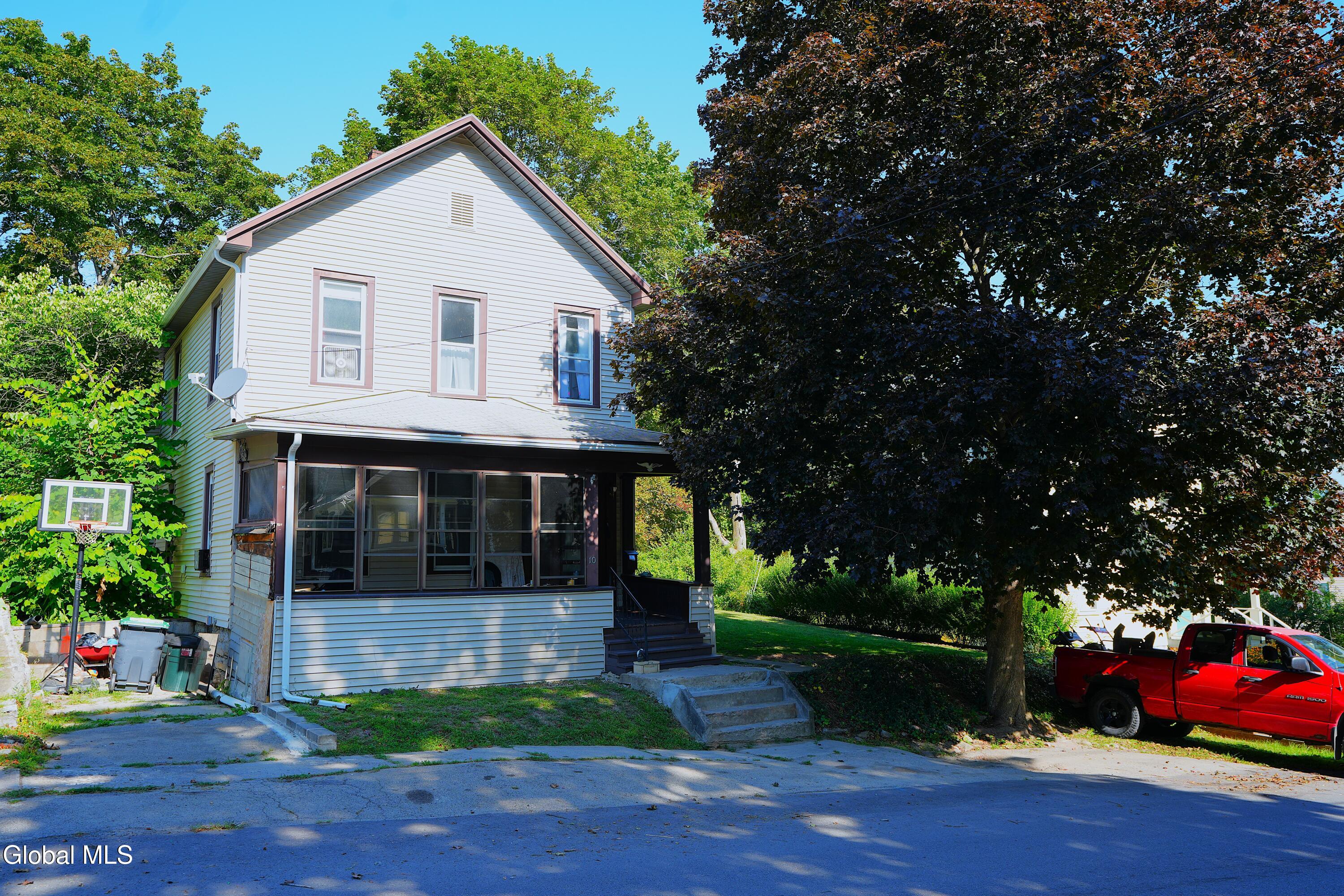 10 Shaper Avenue Canajoharie NY 13317