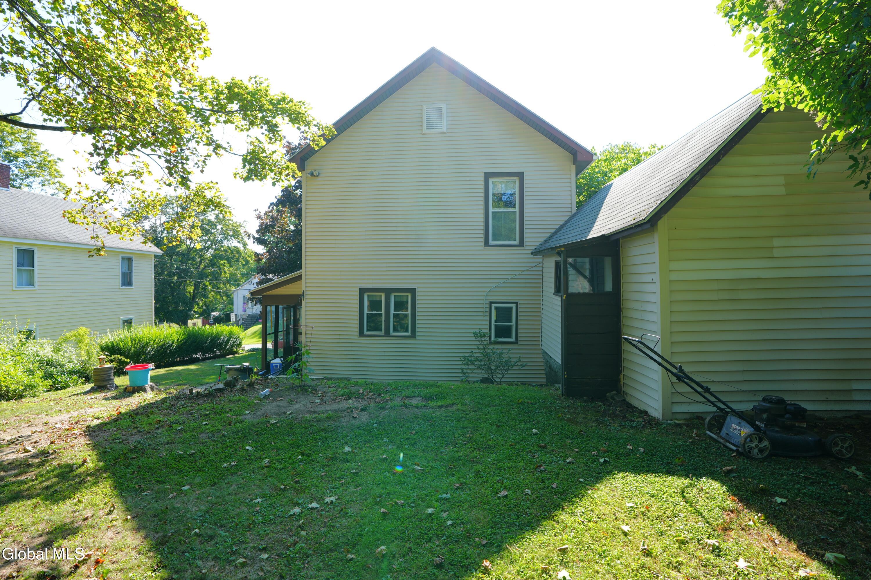 10 Shaper Avenue Canajoharie NY 13317