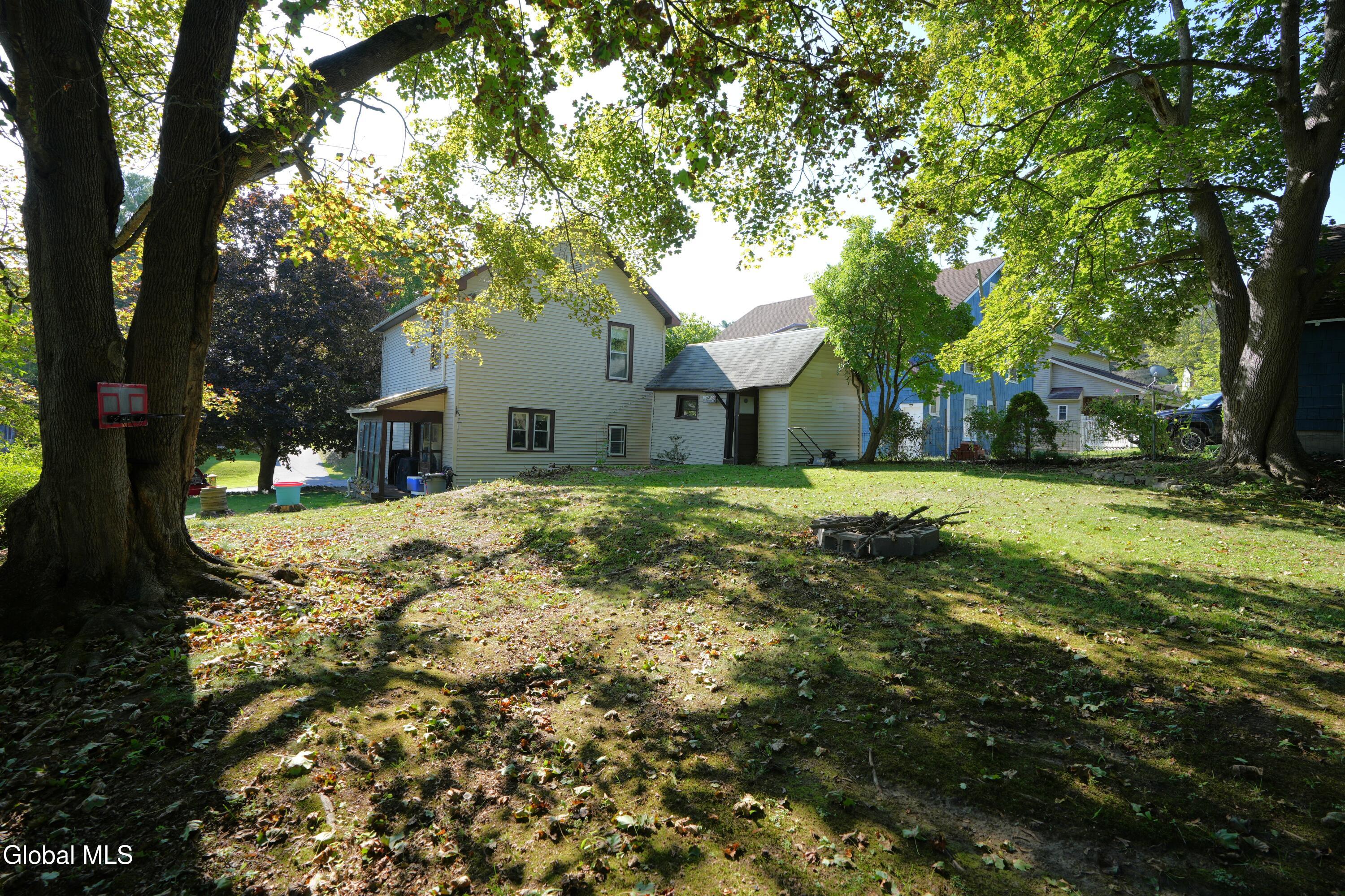 10 Shaper Avenue Canajoharie NY 13317