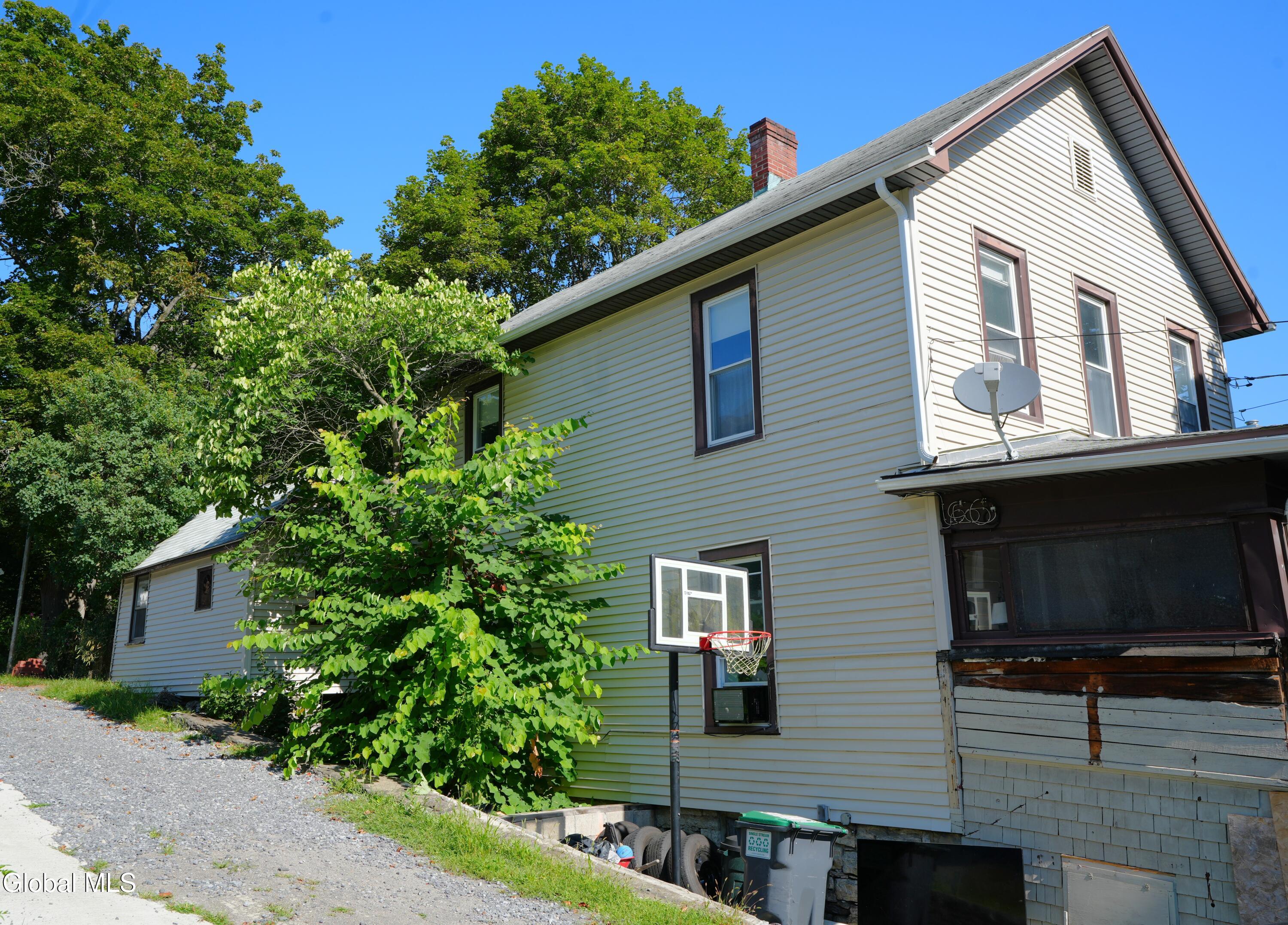 10 Shaper Avenue Canajoharie NY 13317