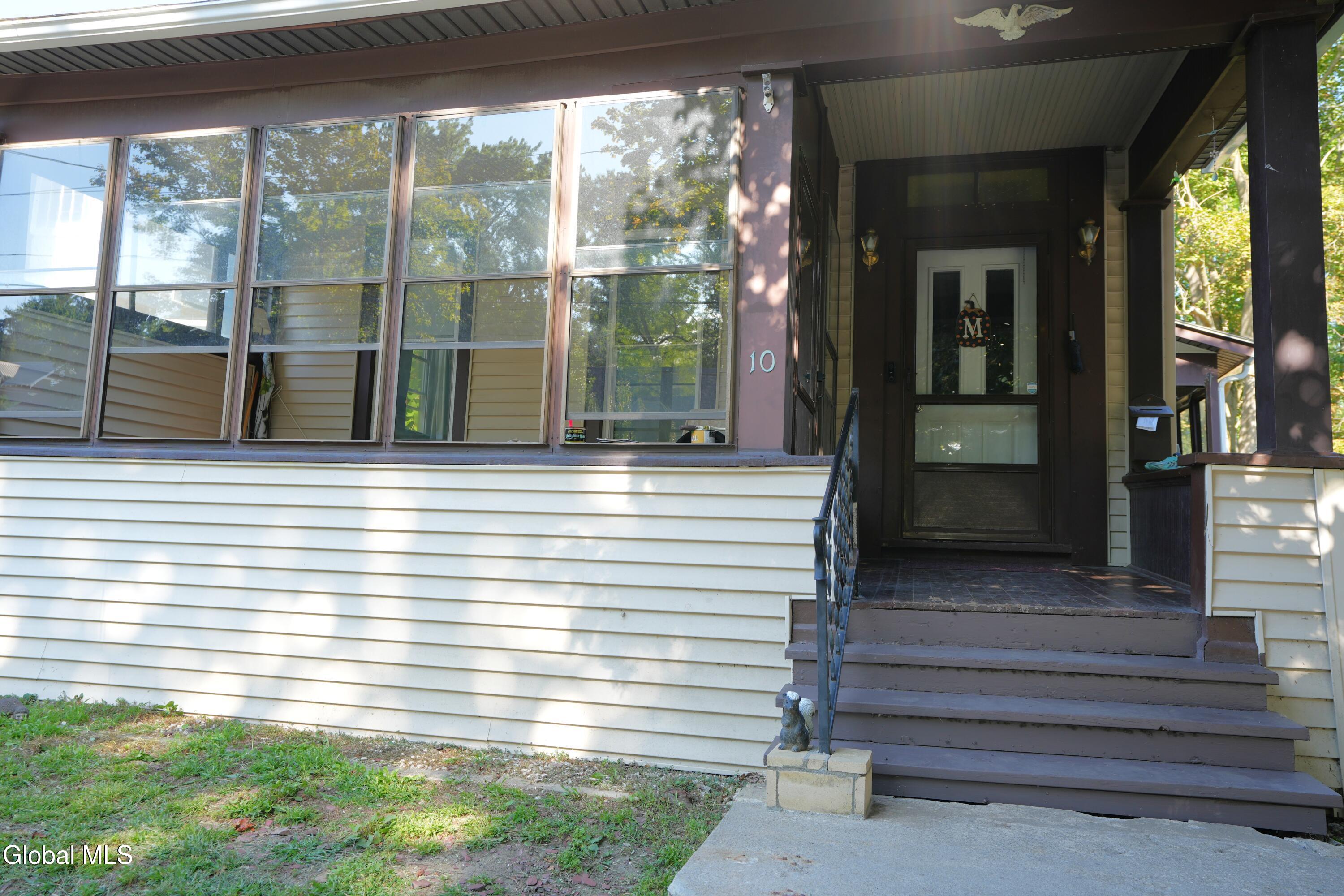 10 Shaper Avenue Canajoharie NY 13317