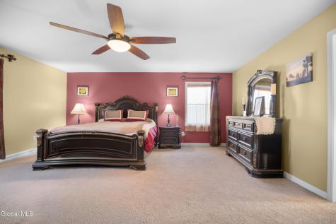 12 Magnolia Way Ballston Lake NY 12019