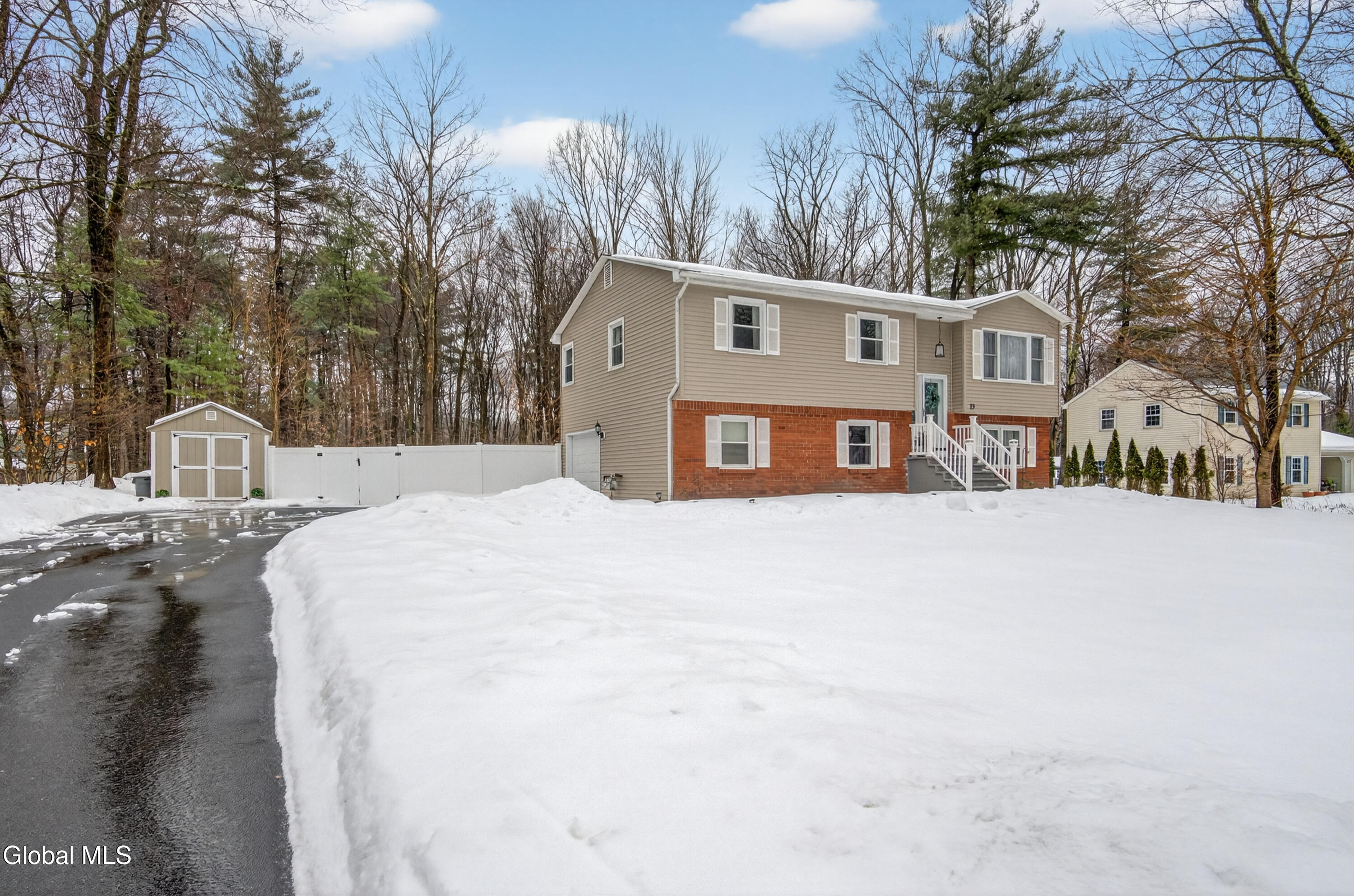 19 Barkwood Lane Clifton Park NY 12065
