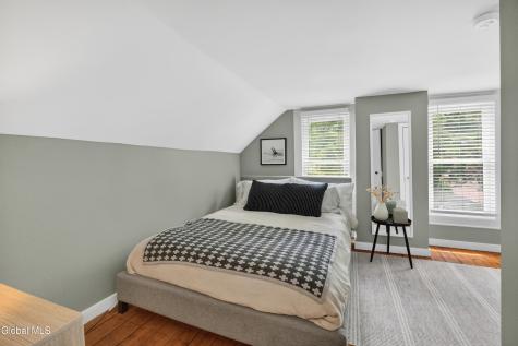 24 Diamond Place Saratoga Springs NY 12866
