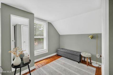 24 Diamond Place Saratoga Springs NY 12866