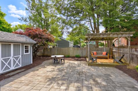 24 Diamond Place Saratoga Springs NY 12866