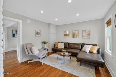 24 Diamond Place Saratoga Springs NY 12866