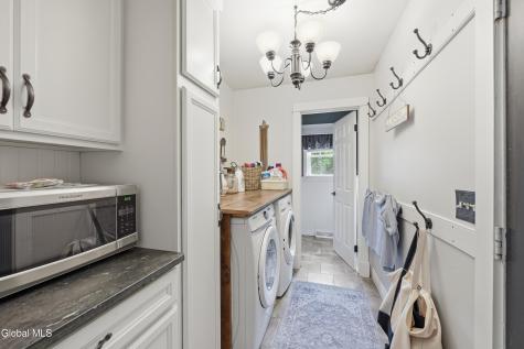 33 Sheffield Drive Delmar NY 12054