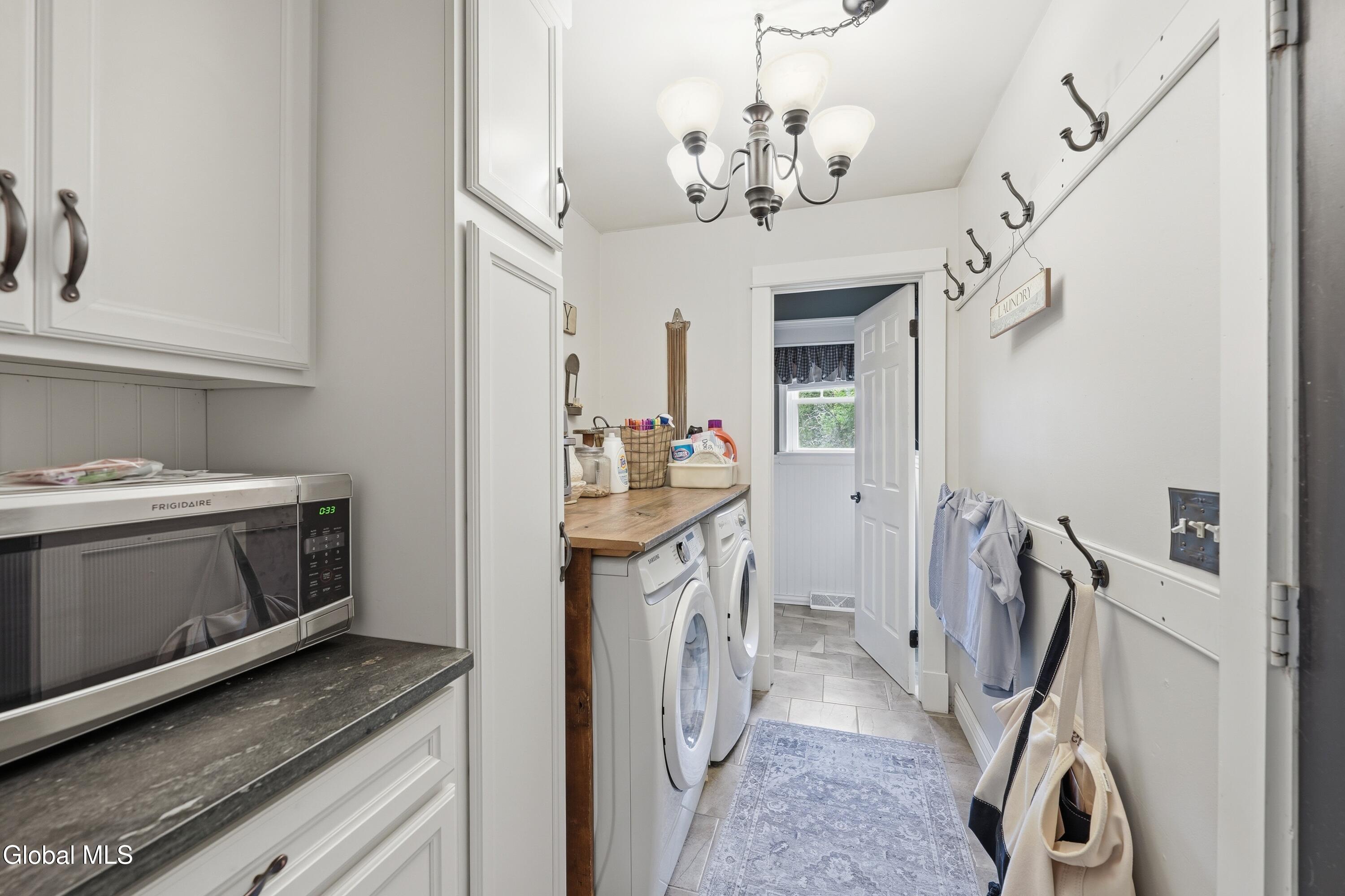 33 Sheffield Drive Delmar NY 12054