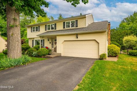 33 Sheffield Drive Delmar NY 12054