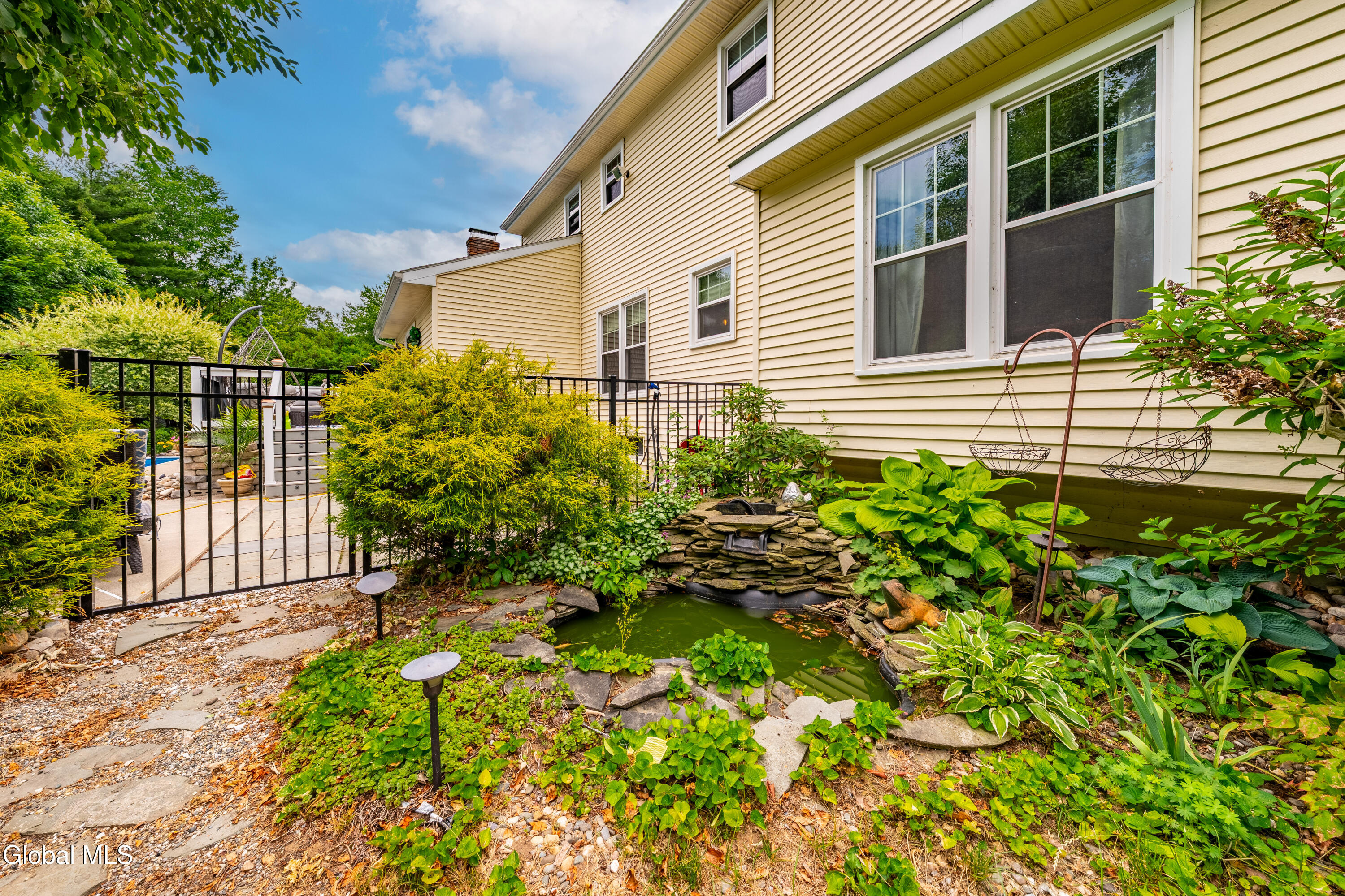 33 Sheffield Drive Delmar NY 12054