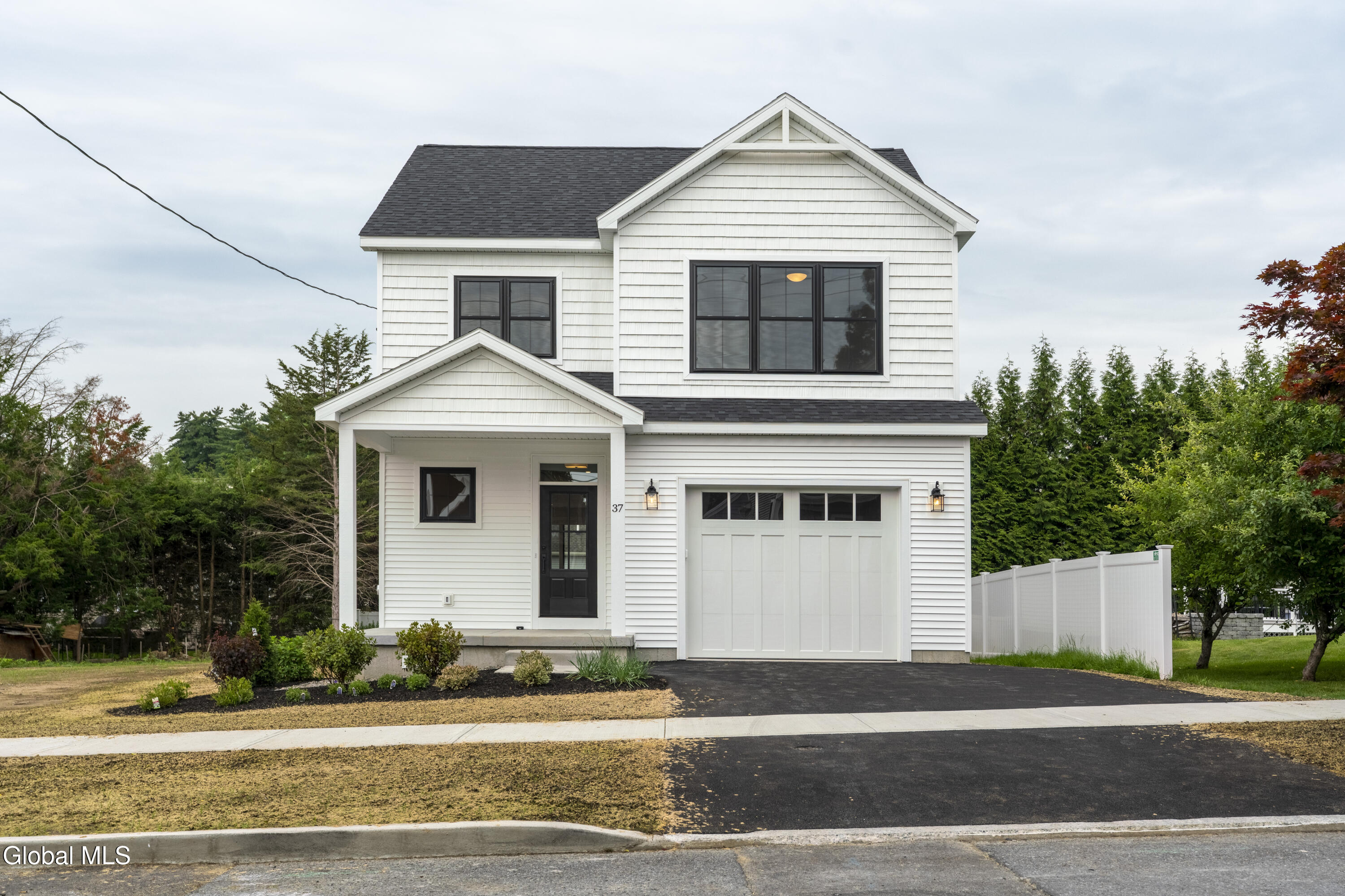 37 Newton Avenue Saratoga Springs NY 12866