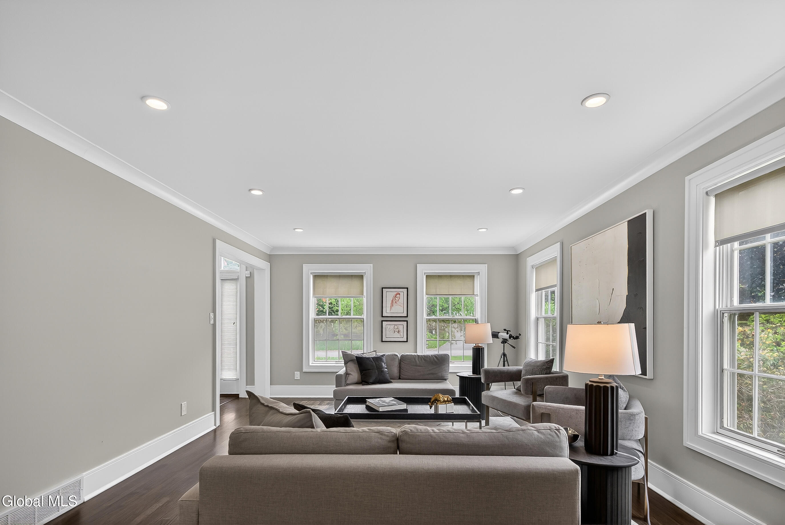 9 Owasco Court Niskayuna NY 12309
