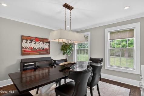 9 Owasco Court Niskayuna NY 12309