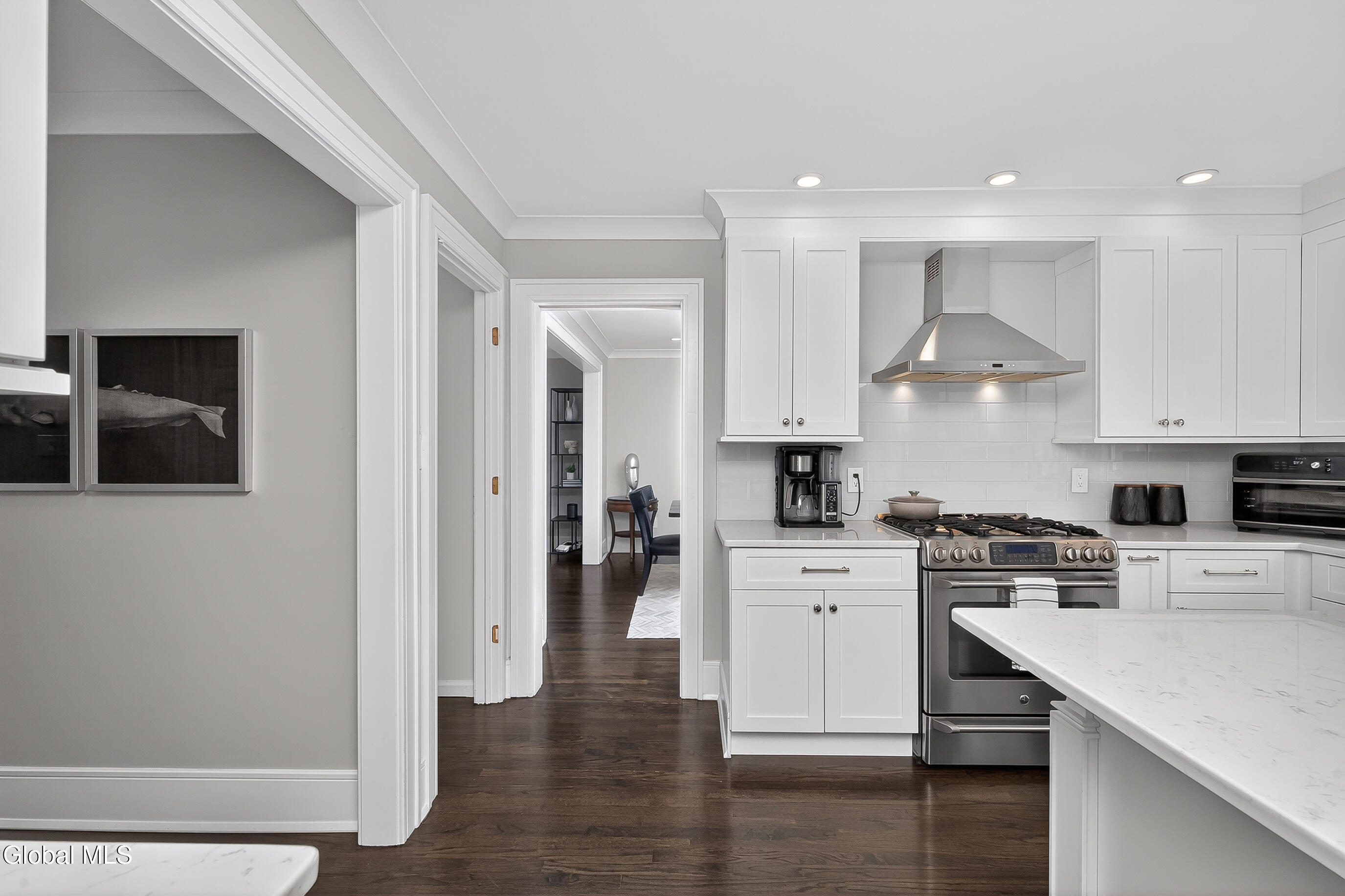 9 Owasco Court Niskayuna NY 12309
