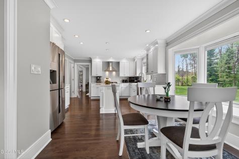 9 Owasco Court Niskayuna NY 12309