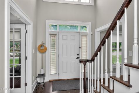 9 Owasco Court Niskayuna NY 12309