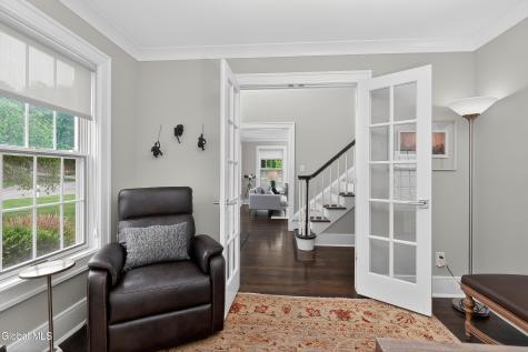 9 Owasco Court Niskayuna NY 12309