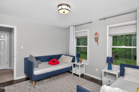 9 Owasco Court Niskayuna NY 12309