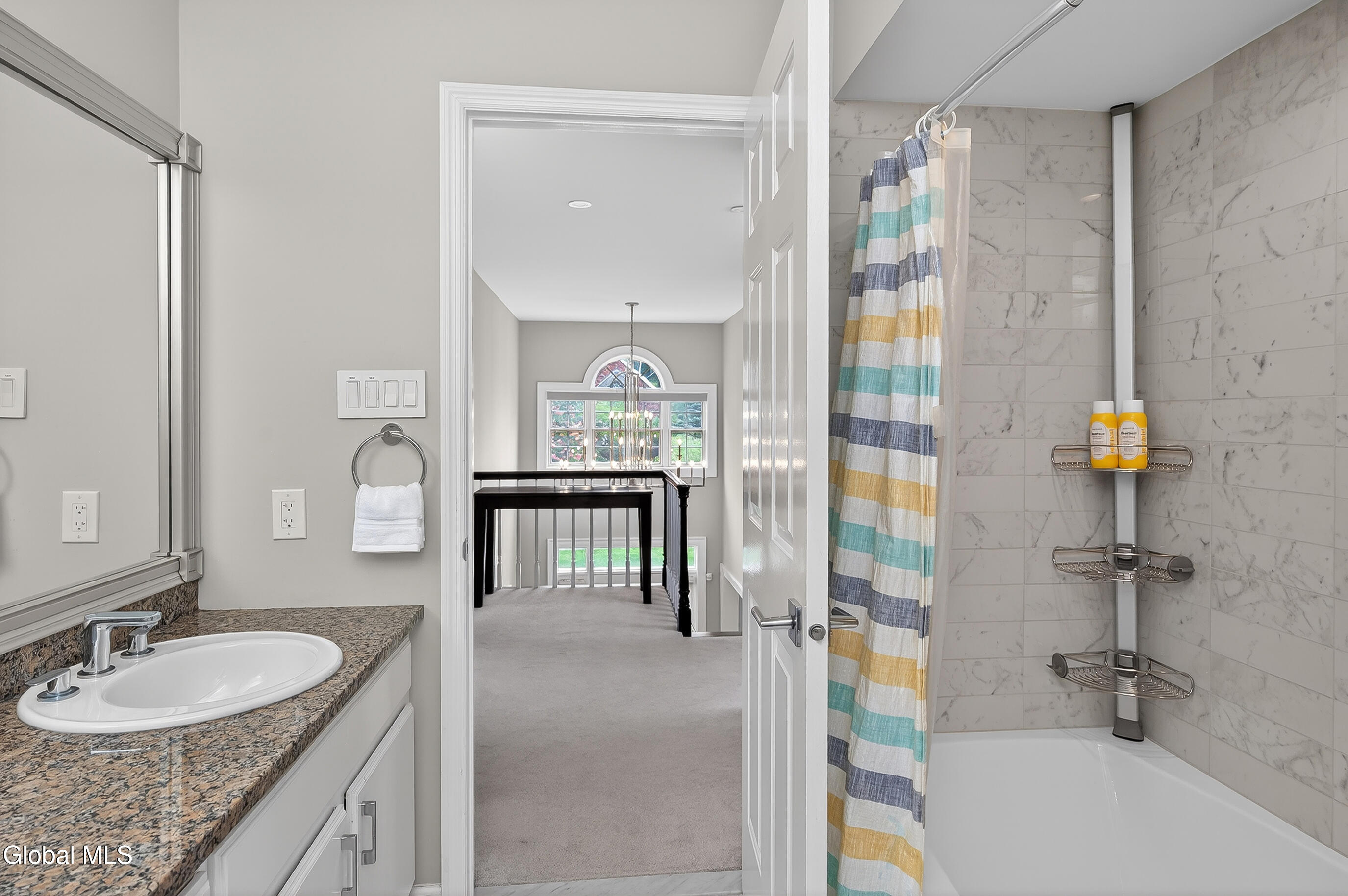 9 Owasco Court Niskayuna NY 12309