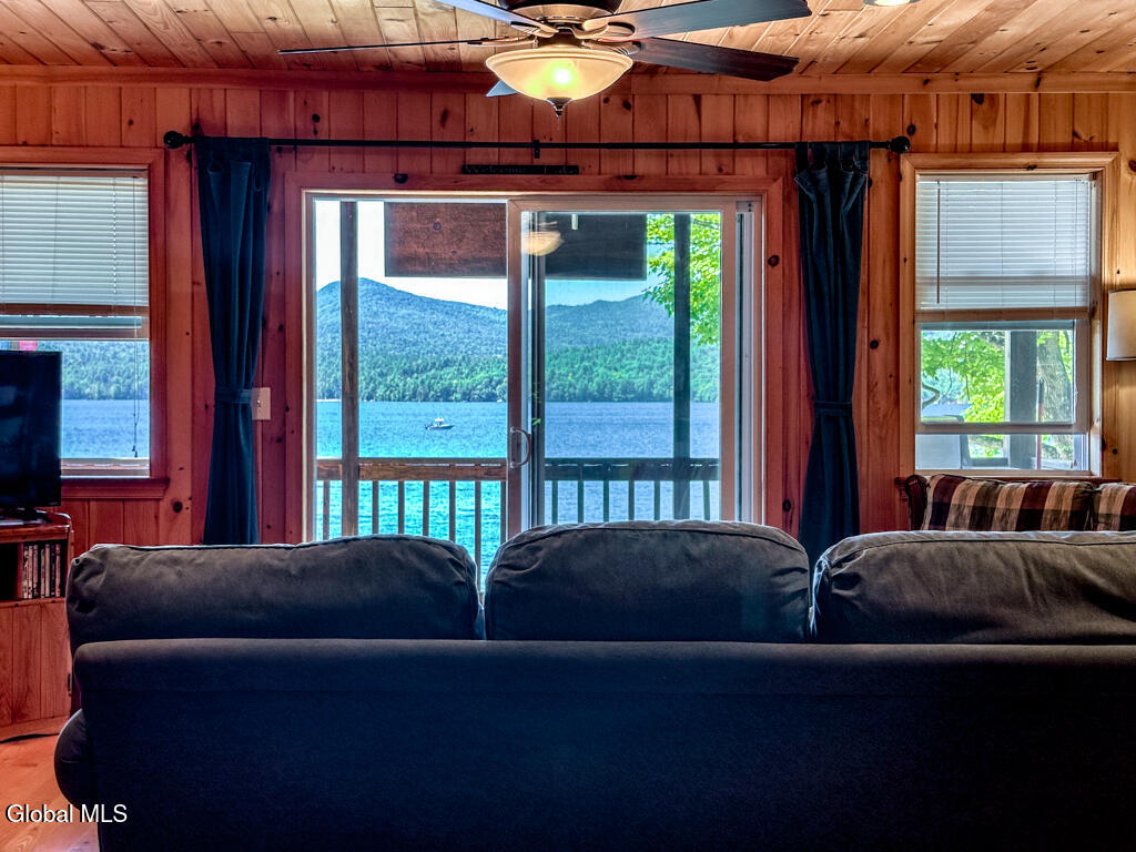 2437 Black Point Way Putnam NY 12861