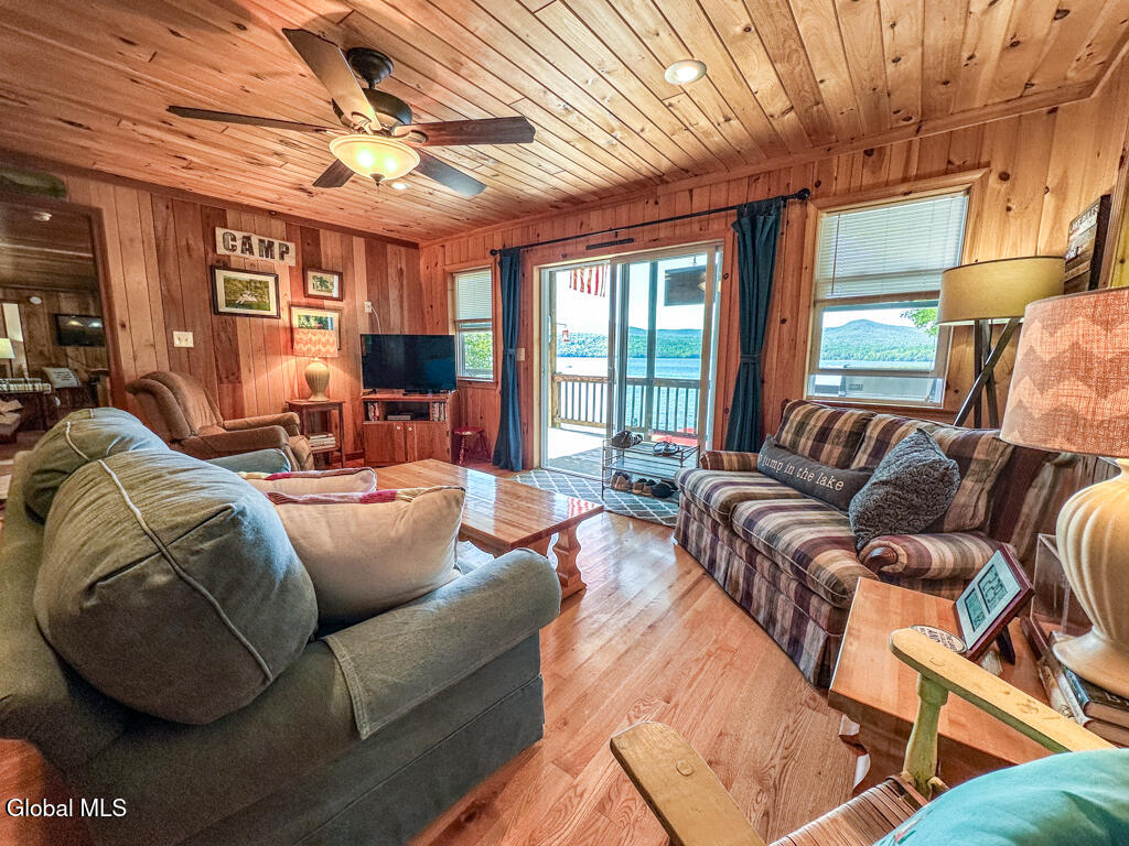 2437 Black Point Way Putnam NY 12861