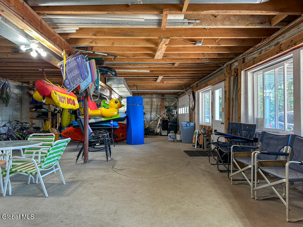 2437 Black Point Way Putnam NY 12861