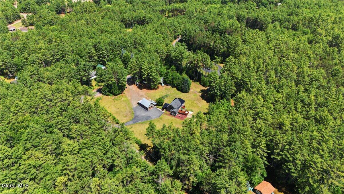 7 May Road Chestertown NY 12817