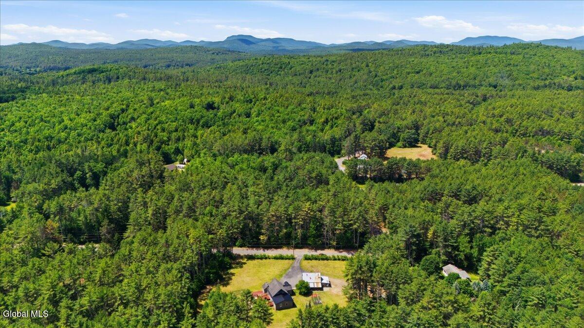 7 May Road Chestertown NY 12817