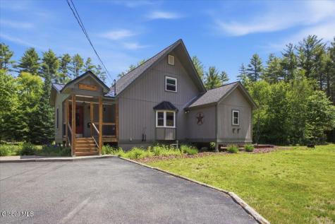 7 May Road Chestertown NY 12817
