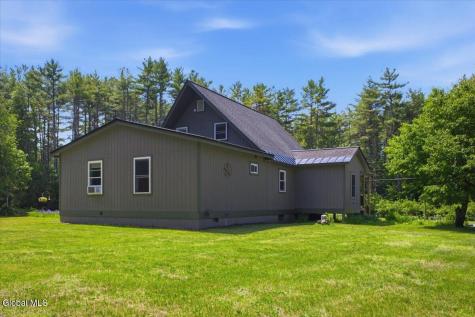 7 May Road Chestertown NY 12817