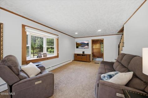 7 May Road Chestertown NY 12817