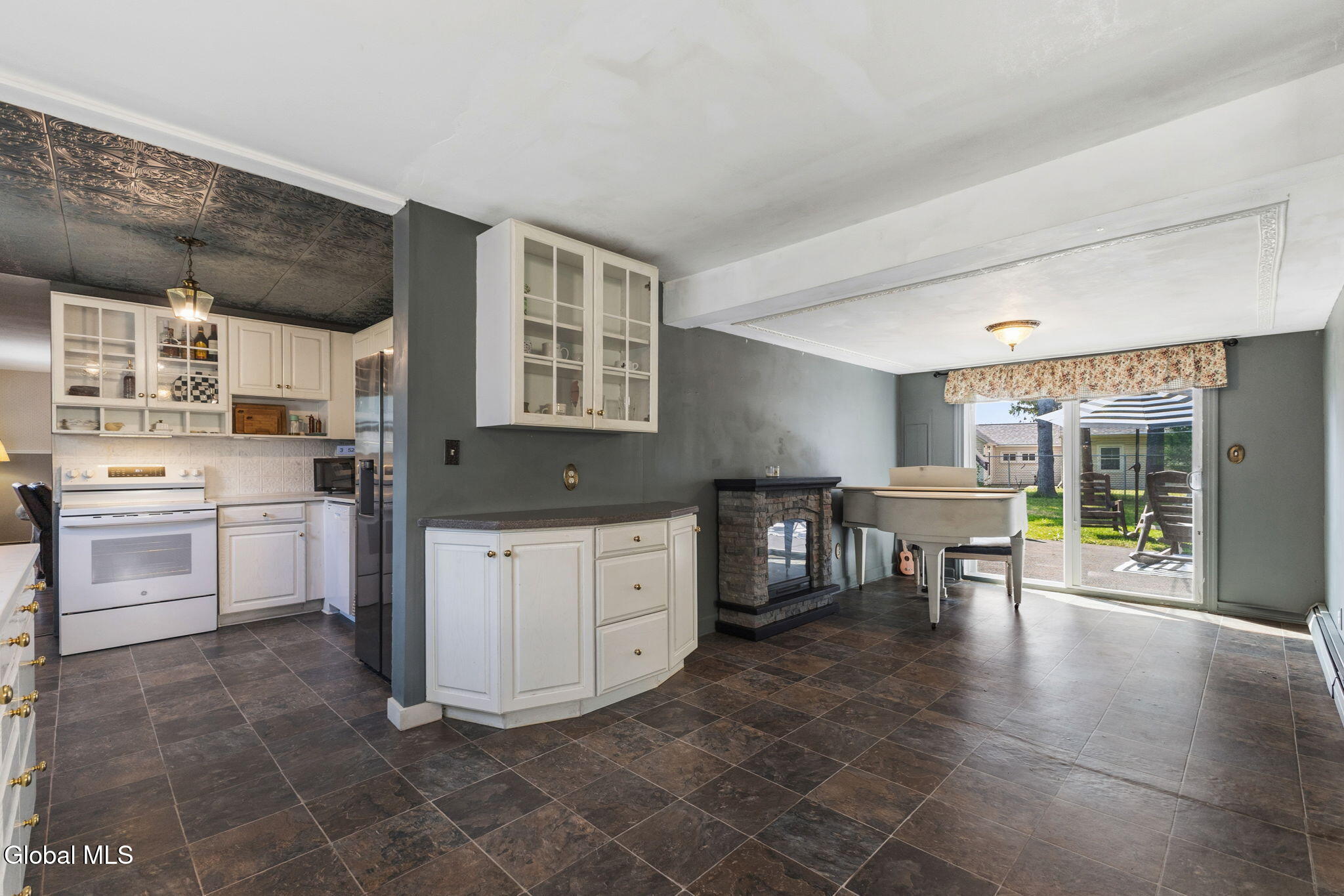 1080 Alheim Drive Schenectady NY 12303