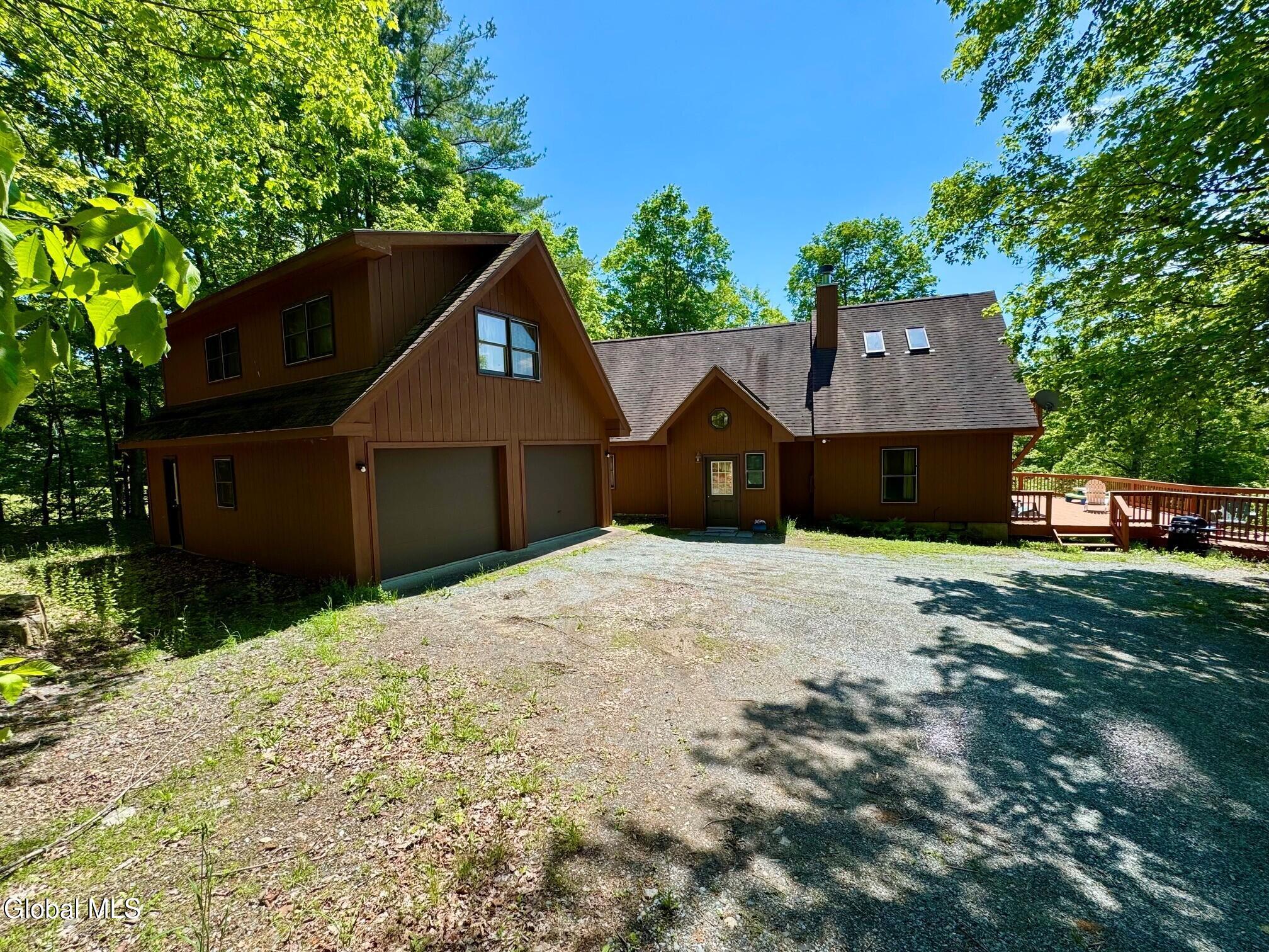 17 Ridgecrest Way Whitehall NY 12887