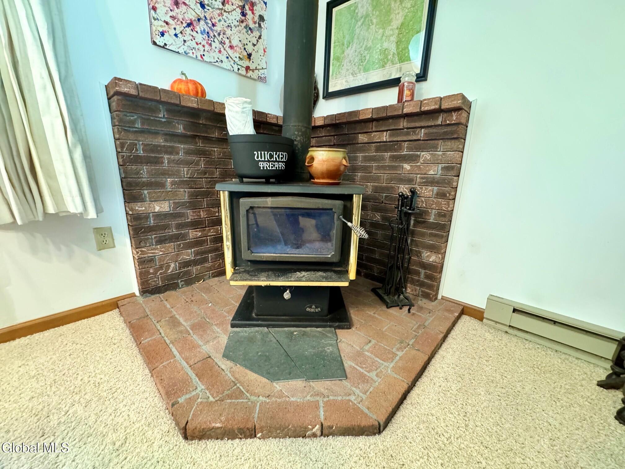 17 Ridgecrest Way Whitehall NY 12887